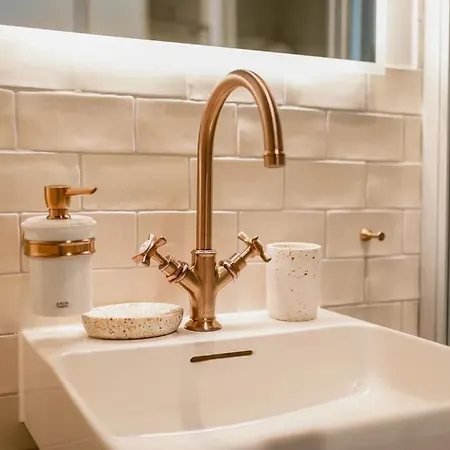 Alexander Roald Amundsen *